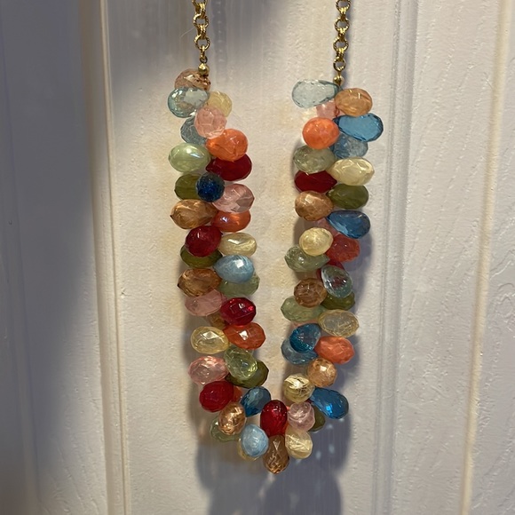 Anthropologie gold tone link Rare beaded Colorful Necklace . Like new cond. - Picture 7 of 8